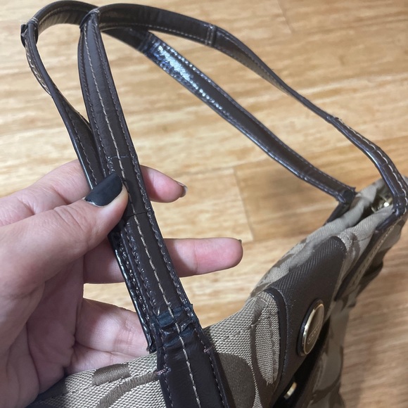 Coach purse - Picture 5 of 6